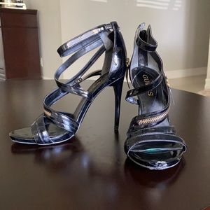 Guess - Sexy Black Zipper Heels